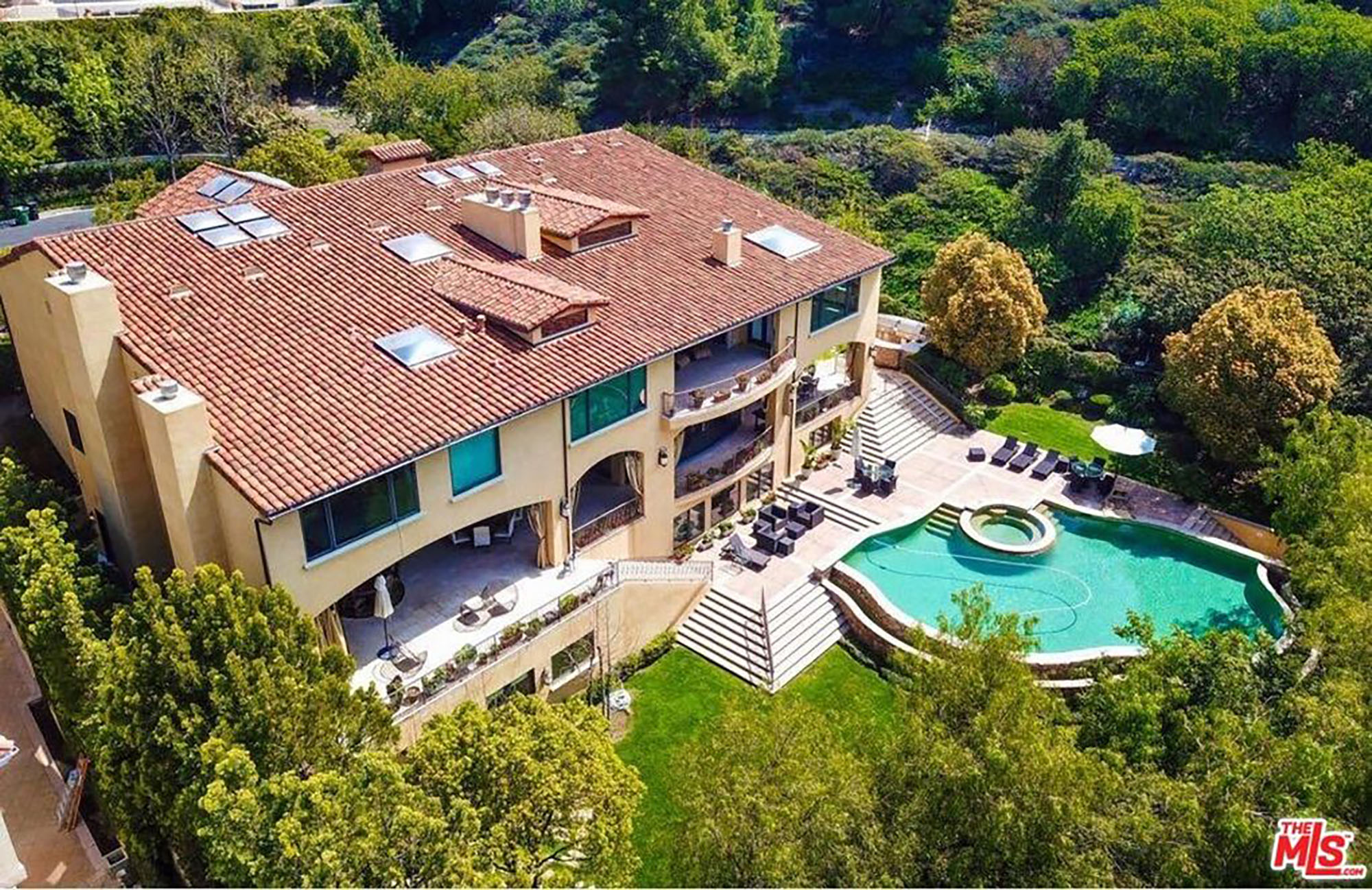 Inside Stevie Wonder's $13.9M Bel Air mansion bought from Saudi prince